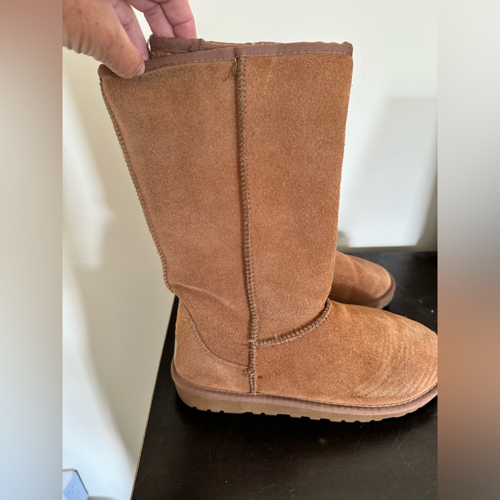 Ugg Australia - classic tall. Size 10W